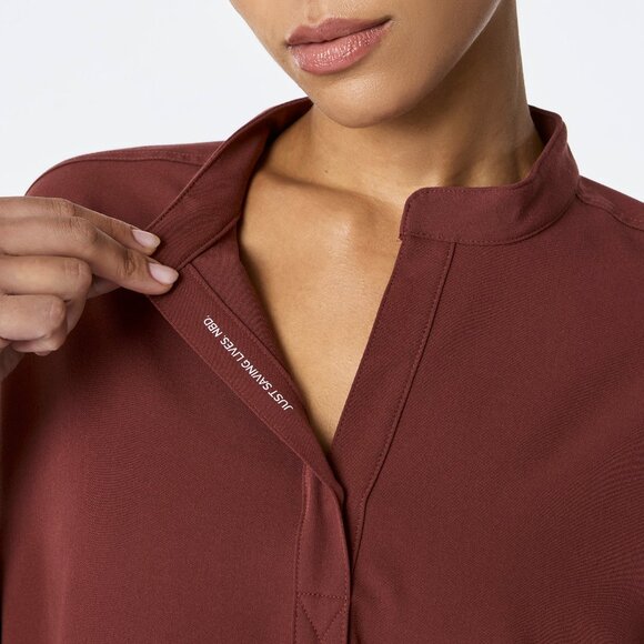 Figs Rafaela Oversized Longsleeve Scrub Top in Walnut, Size Medium - Picture 4 of 11